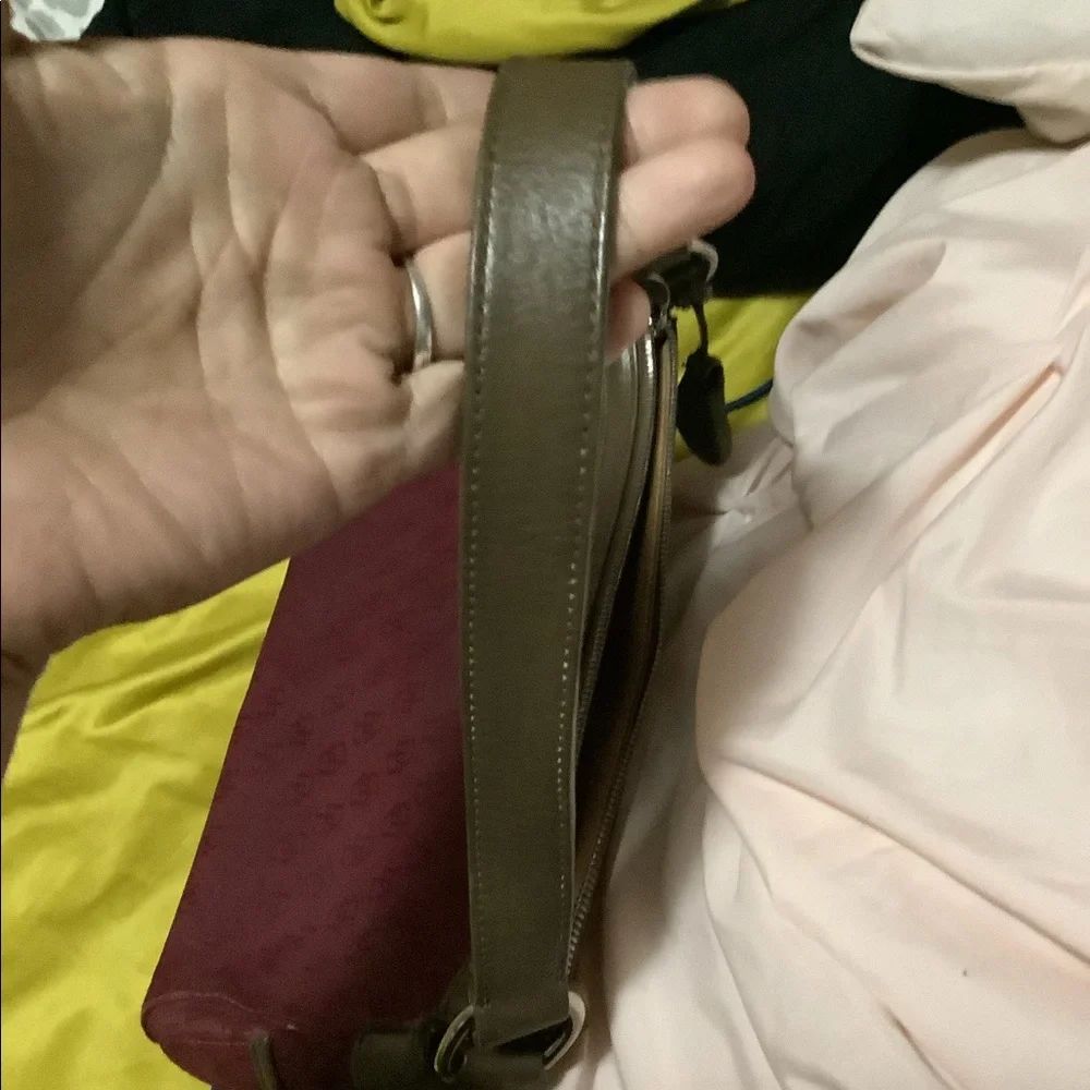 Authentic Dooney & Bourke - Picture 9 of 9